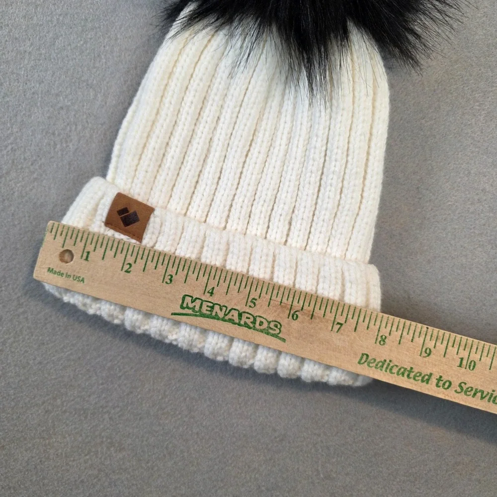 Obermeyer Womens Cream Ribbed Knit Beanie Faux Fur Pom Black White 18048 OS